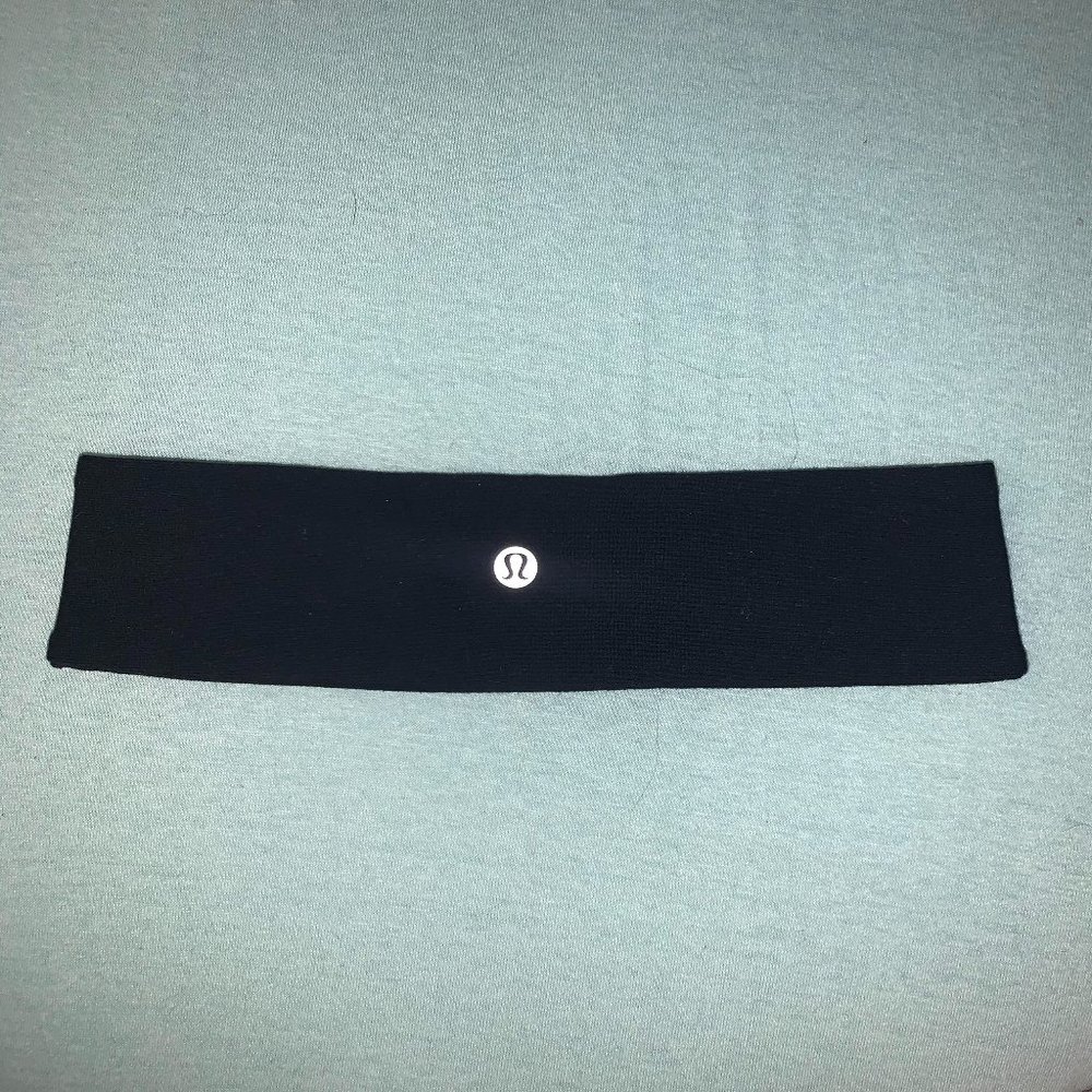 Lululemon classic black headband